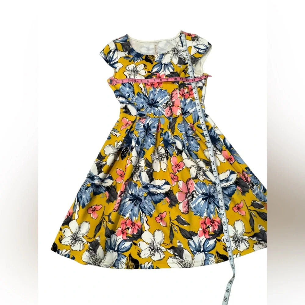 EUC Gorgeous Gilli Floral skater dress Small - Picture 3 of 5